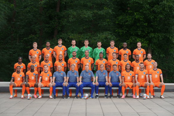 东契奇,助领航,克莱三分开,中国开云彩票网,足彩竞猜,开云彩票网,体彩竞猜